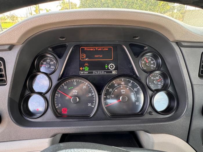 2021 Peterbilt 579-12