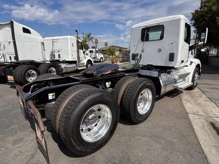 2021 Peterbilt 579-5