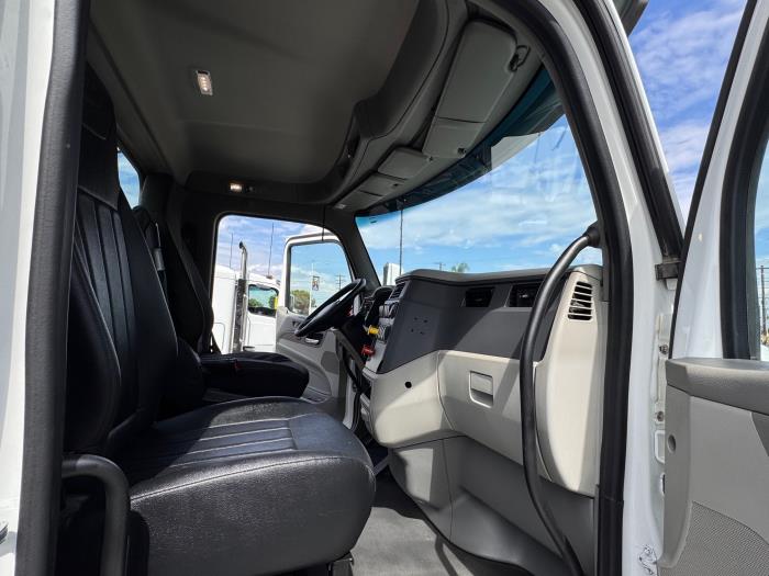 2021 Peterbilt 579-12