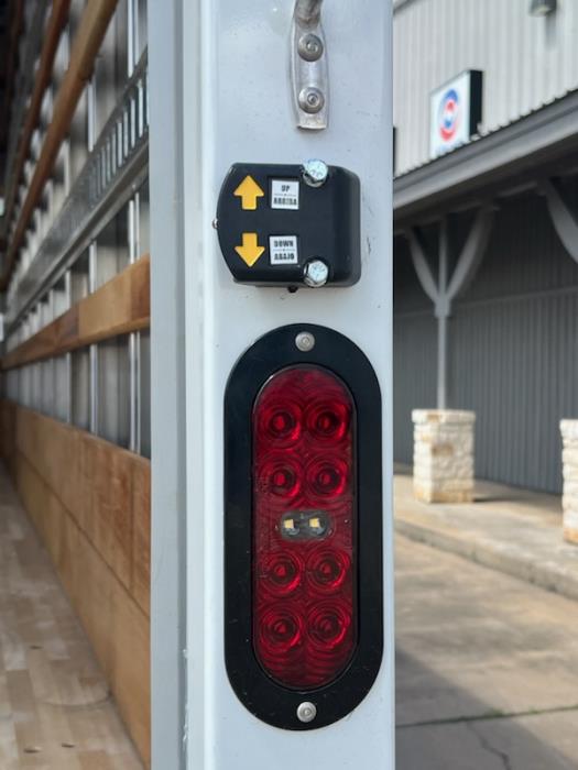 2025 Isuzu NPR-HD-11