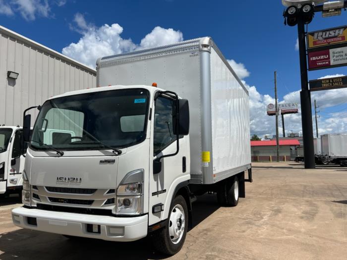 2025 Isuzu NPR photo 2