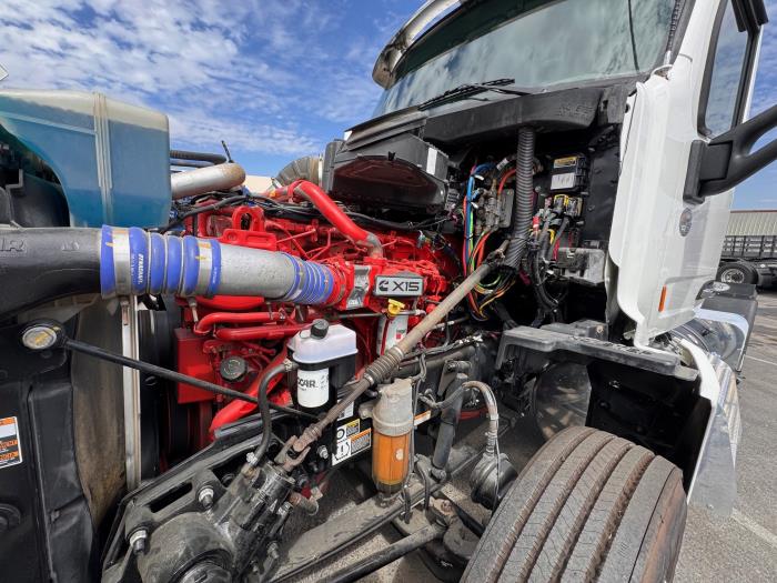 2021 Peterbilt 579-9