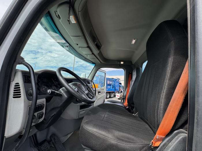 2021 Peterbilt 579-11