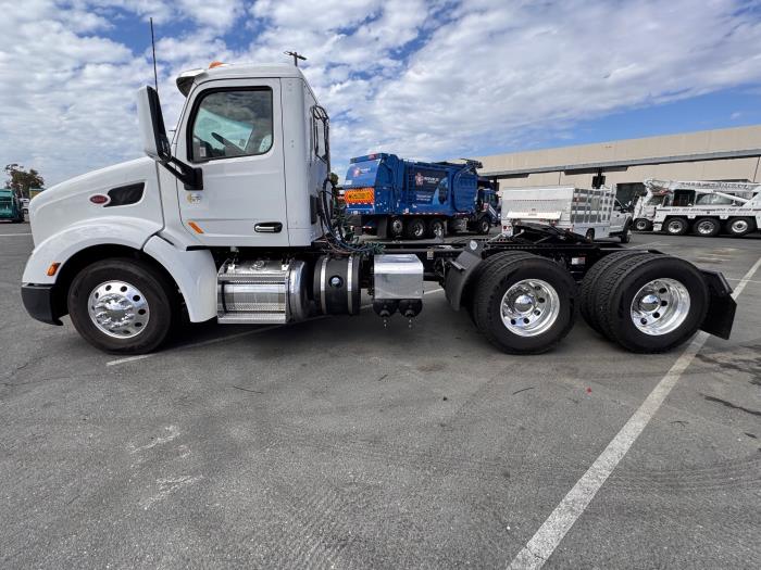 2021 Peterbilt 579-7