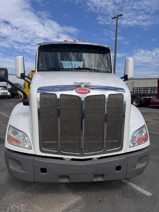2021 Peterbilt 579 photo 3