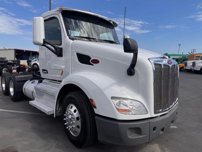 2021 Peterbilt 579 photo 4