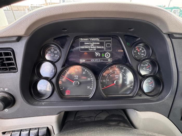 2021 Peterbilt 579-13