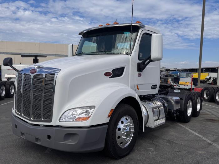 2021 Peterbilt 579-1