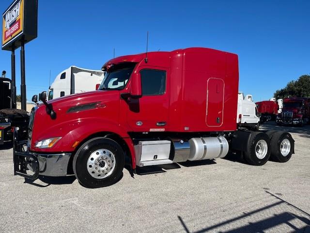 2022 Peterbilt 579-4
