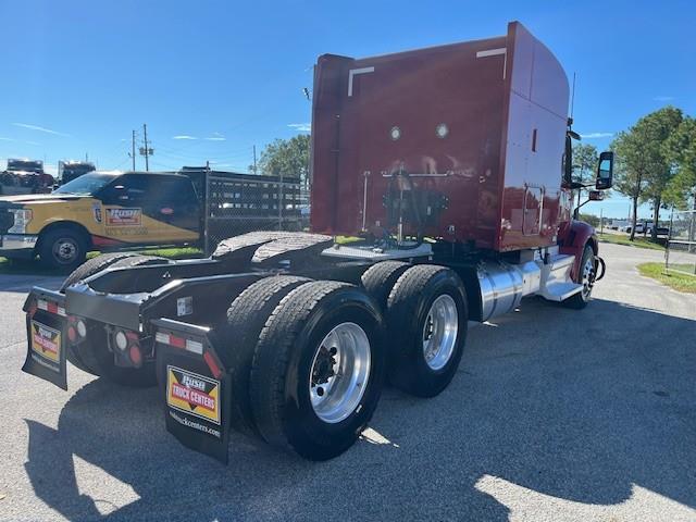 2022 Peterbilt 579-9