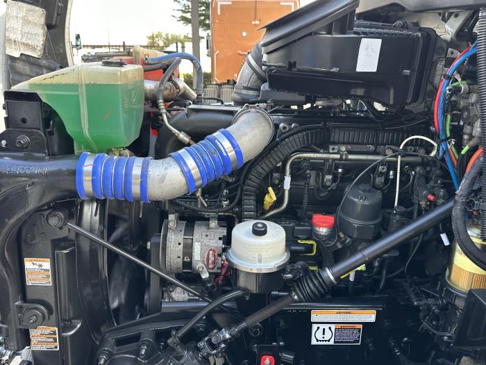 2021 Peterbilt 579-10