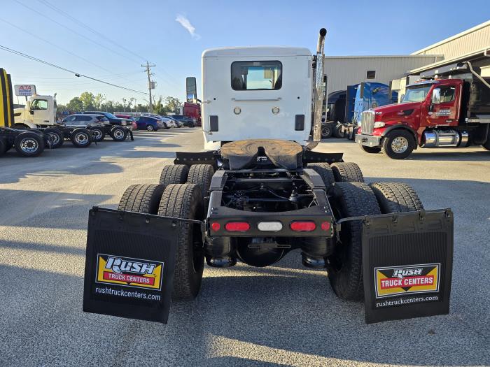 2020 Peterbilt 567-4