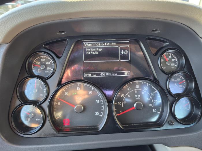 2020 Peterbilt 567-14