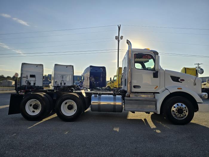 2020 Peterbilt 567-6
