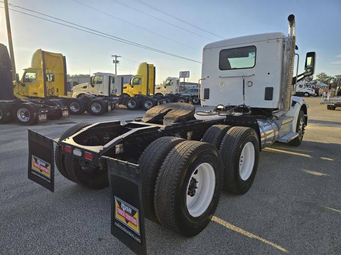 2020 Peterbilt 567-5