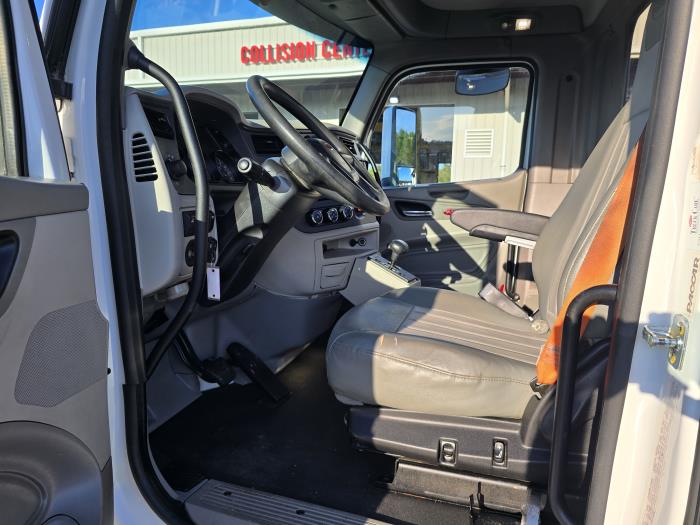 2020 Peterbilt 567-9