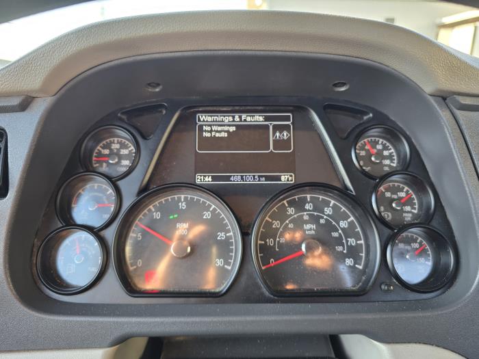 2020 Peterbilt 567-14