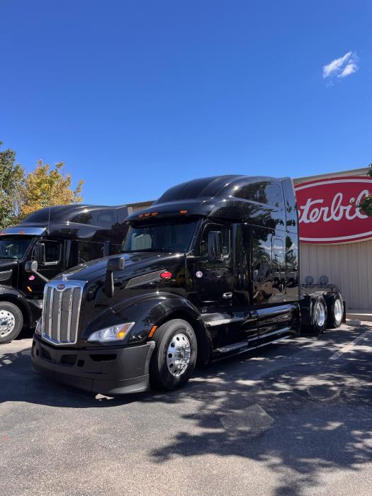 2023 Peterbilt 579-1