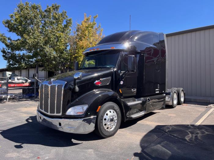 2022 Peterbilt 579-1