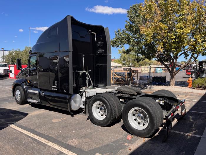 2022 Peterbilt 579-2