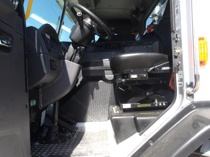 2025 Peterbilt 520-2