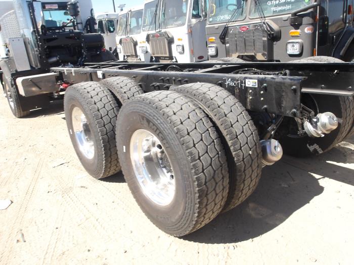 2025 Peterbilt 520-7