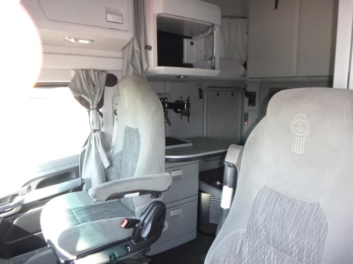 2021 Kenworth T680-15