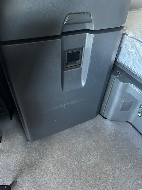 2021 Freightliner Cascadia 126" Sleeper Cab photo 3