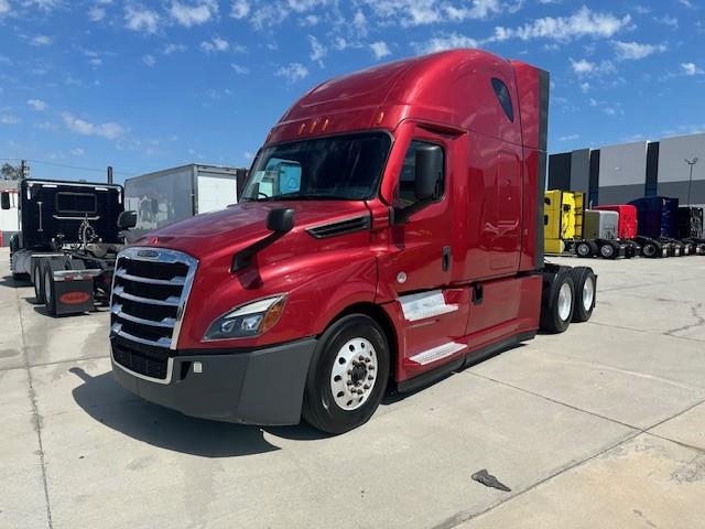 2021 Freightliner Cascadia-11