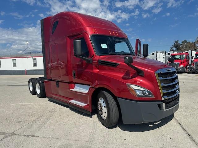 2021 Freightliner Cascadia-14