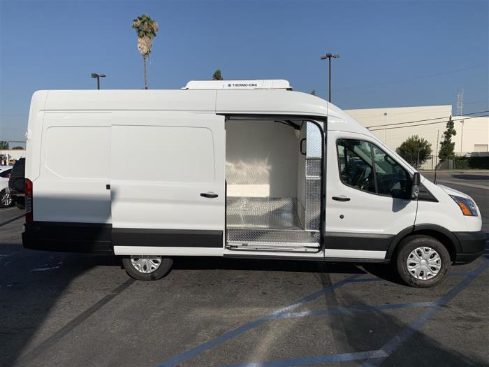 2025 Ford Transit-350-9