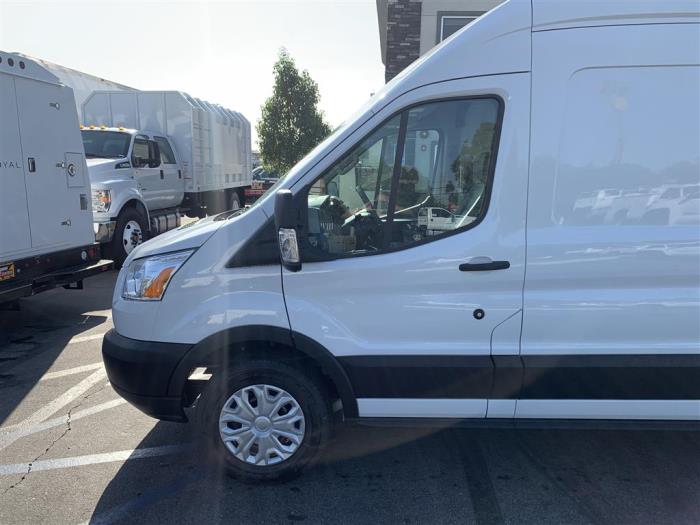 2025 Ford Transit-350-14