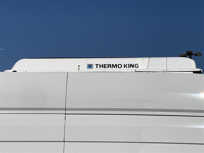 2025 Ford Transit-350-18