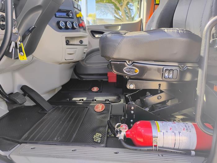 2020 Peterbilt 579-19