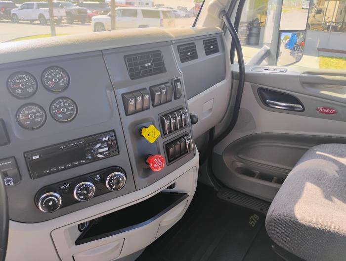 2020 Peterbilt 579-23