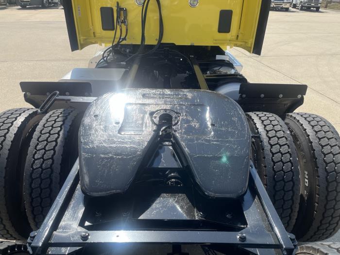 2021 Peterbilt 579-4
