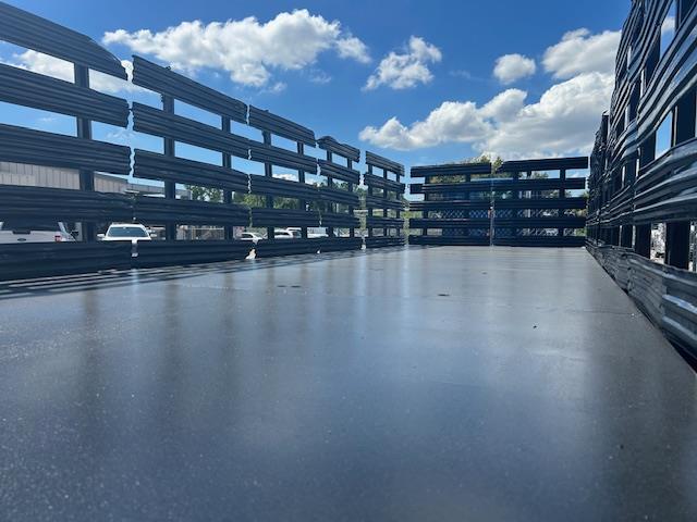 2019 Peterbilt 330-9