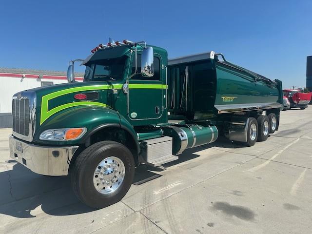 2021 Peterbilt 348-2