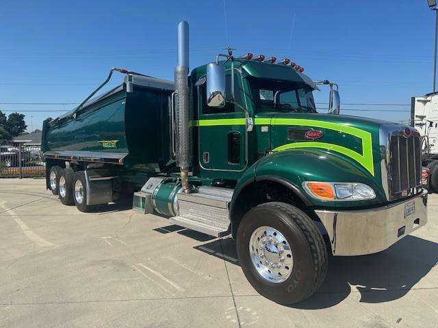 2021 Peterbilt 348-8
