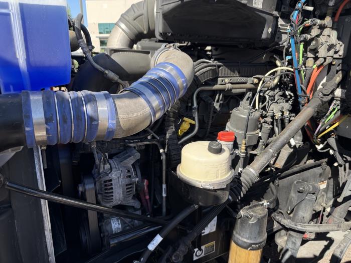 2020 Peterbilt 579-8