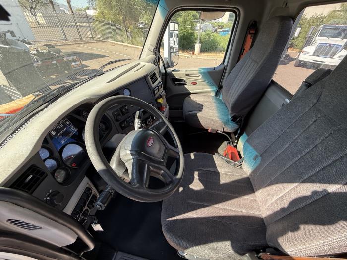 2020 Peterbilt 579-10
