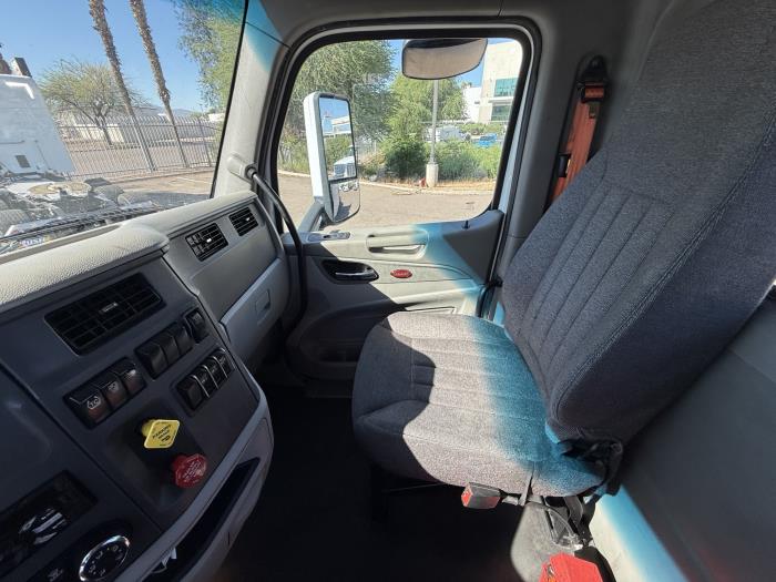 2020 Peterbilt 579-14