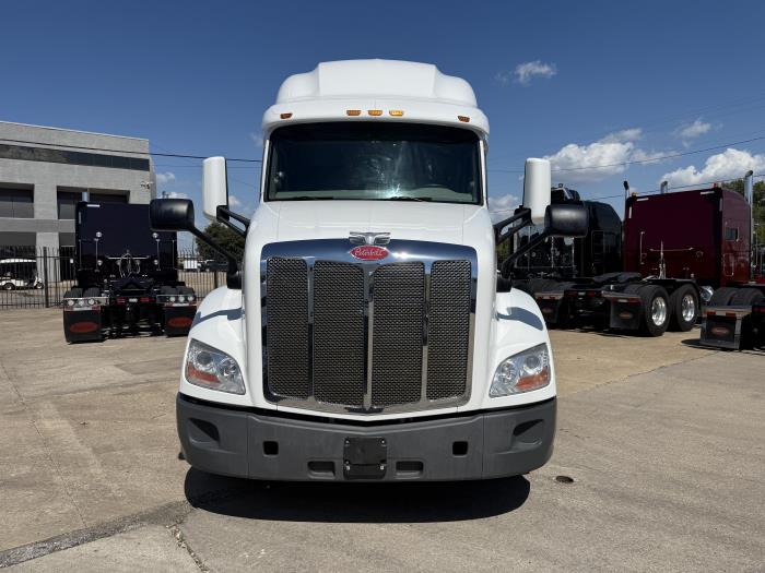 2021 Peterbilt 579-17