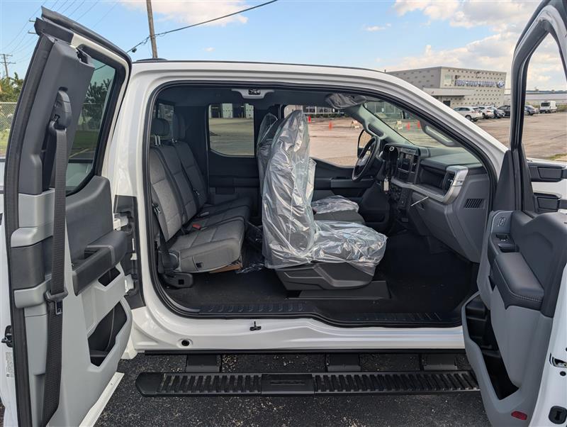 2026 Ford F-350 Super Cab SRW 4x4 Pickup for sale #1951179 - photo 9