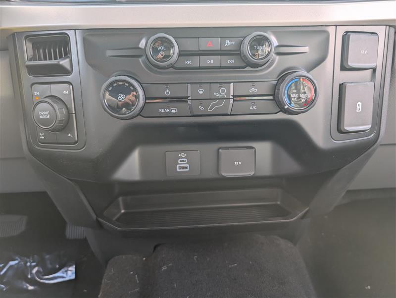 2026 Ford F-350 Super Cab SRW 4x4 Pickup for sale #1951179 - photo 19