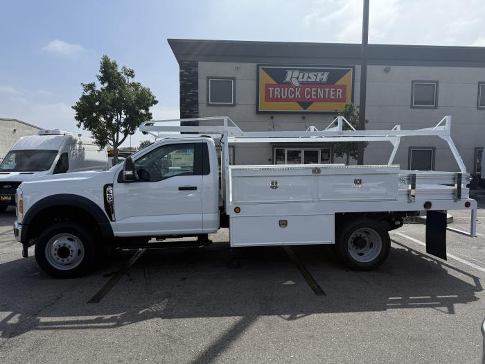 2025 Ford F-550-2