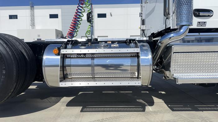 2026 Peterbilt 567-19