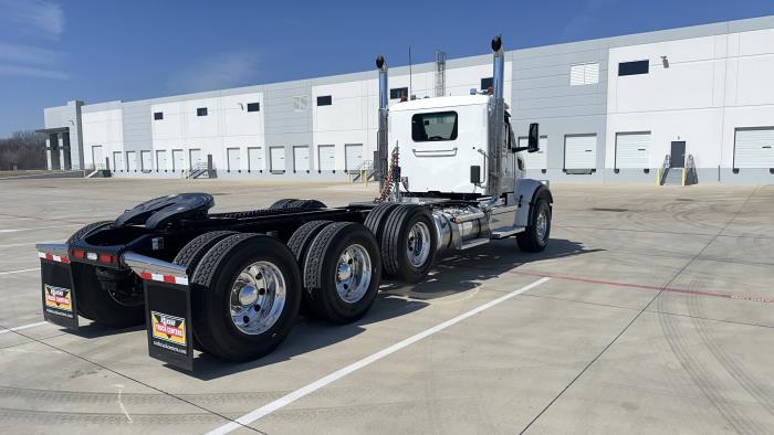 2026 Peterbilt 567-5
