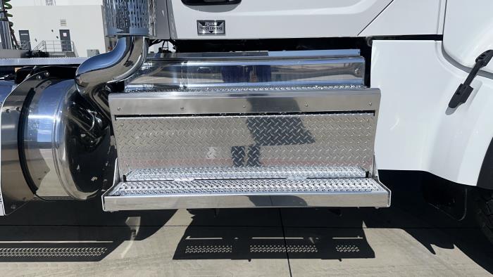 2026 Peterbilt 567-20