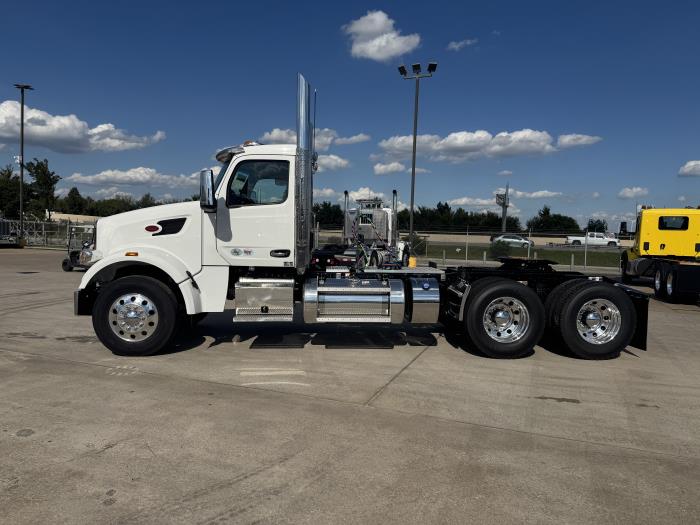 2026 Peterbilt 567-3